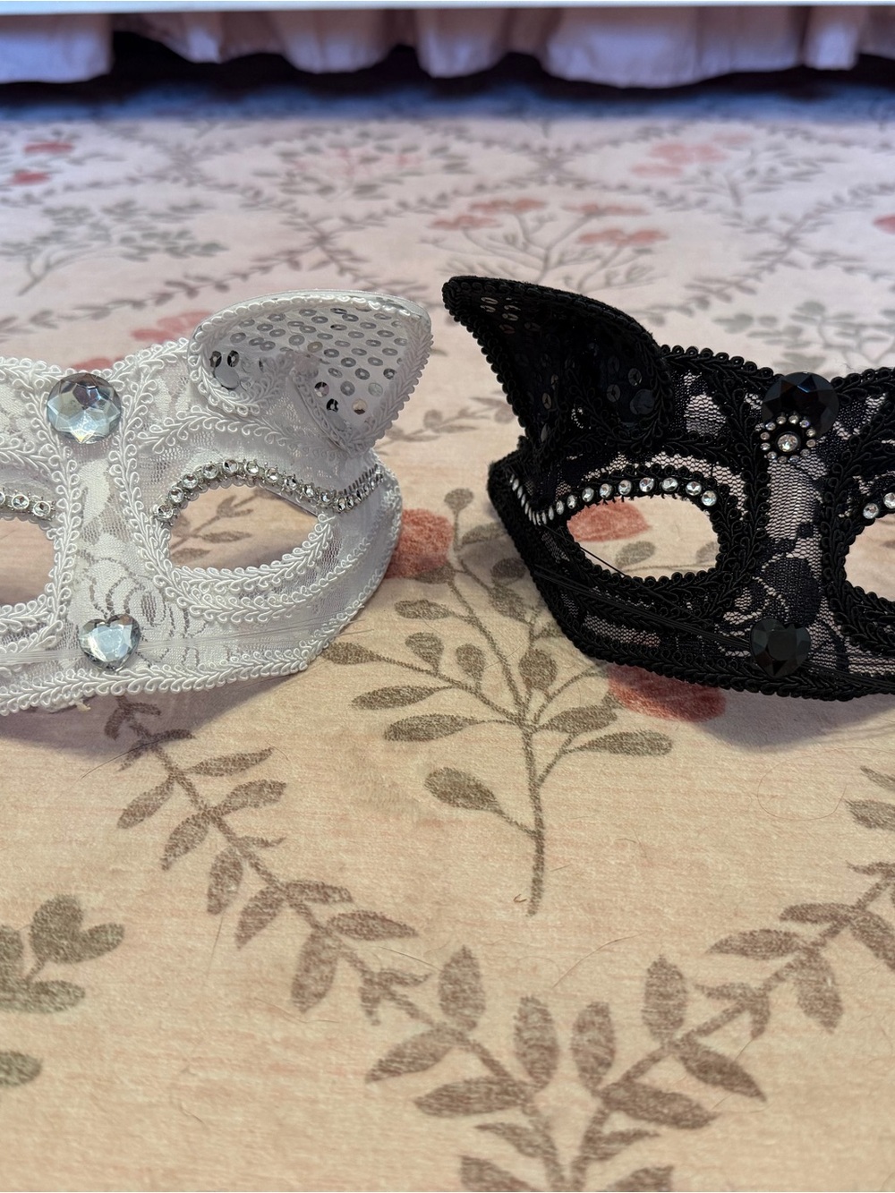 2 Elegant Lace Cat Masks - Black and White